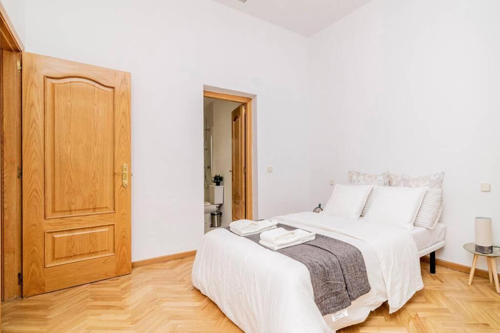 Bello Apartamento En Centro De Madrid, C/Infantas 1-3 By Batuecas מראה חיצוני תמונה