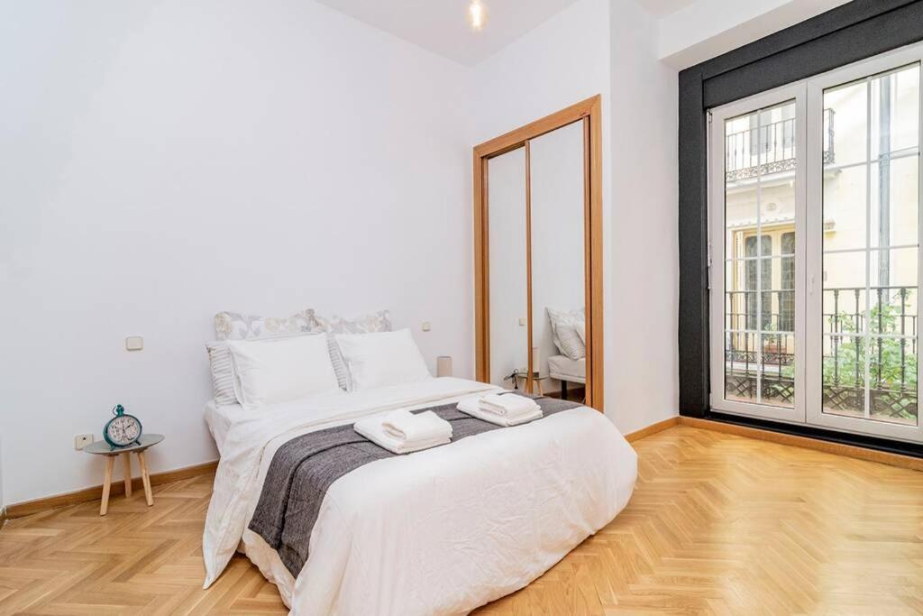Bello Apartamento En Centro De Madrid, C/Infantas 1-3 By Batuecas מראה חיצוני תמונה