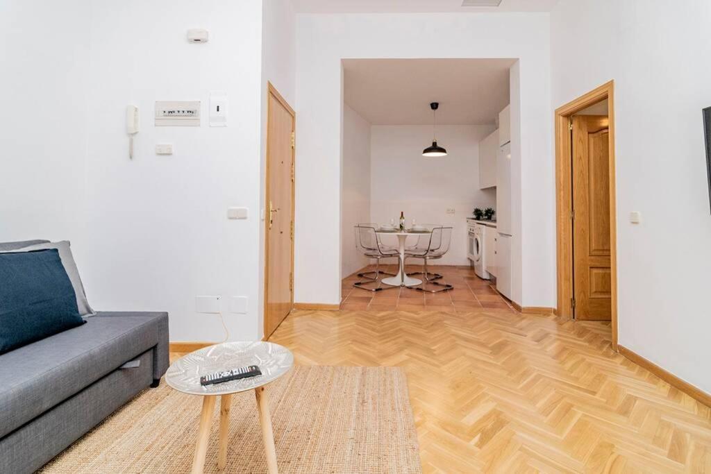 Bello Apartamento En Centro De Madrid, C/Infantas 1-3 By Batuecas מראה חיצוני תמונה